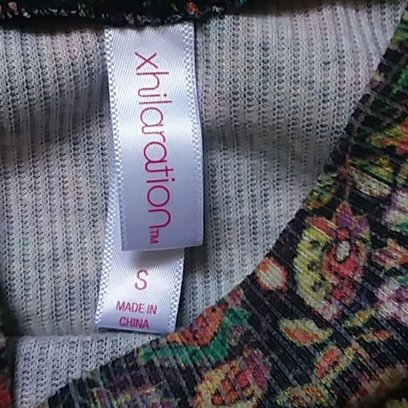 ADORABLE FLORAL MOCK NECK SHIFT DRESS🌾 - Picture 5 of 8